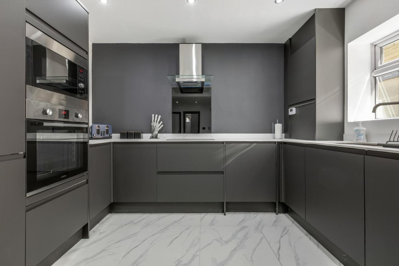 Crystal Towers Sasco Apartments Блекпул Екстериор снимка