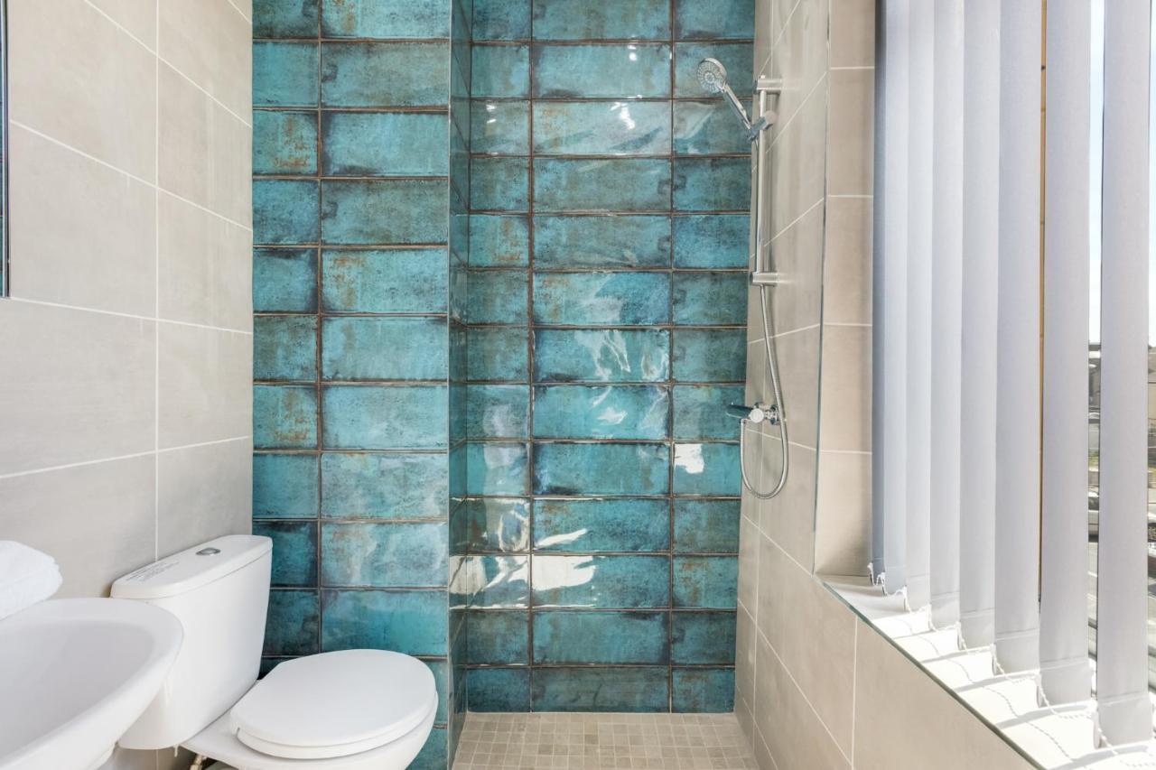 Crystal Towers Sasco Apartments Блекпул Екстериор снимка