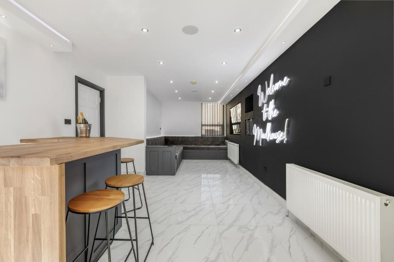 Crystal Towers Sasco Apartments Блекпул Екстериор снимка