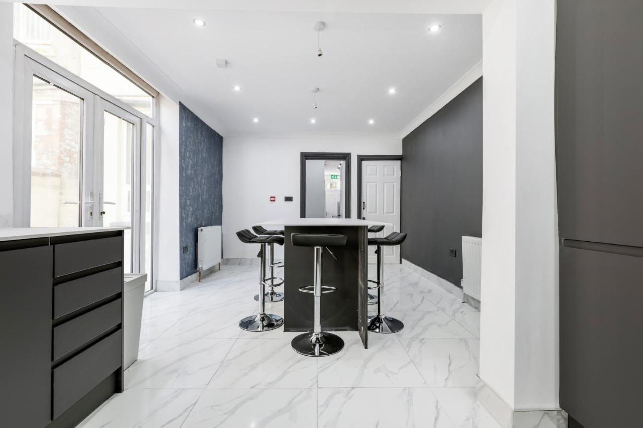 Crystal Towers Sasco Apartments Блекпул Екстериор снимка